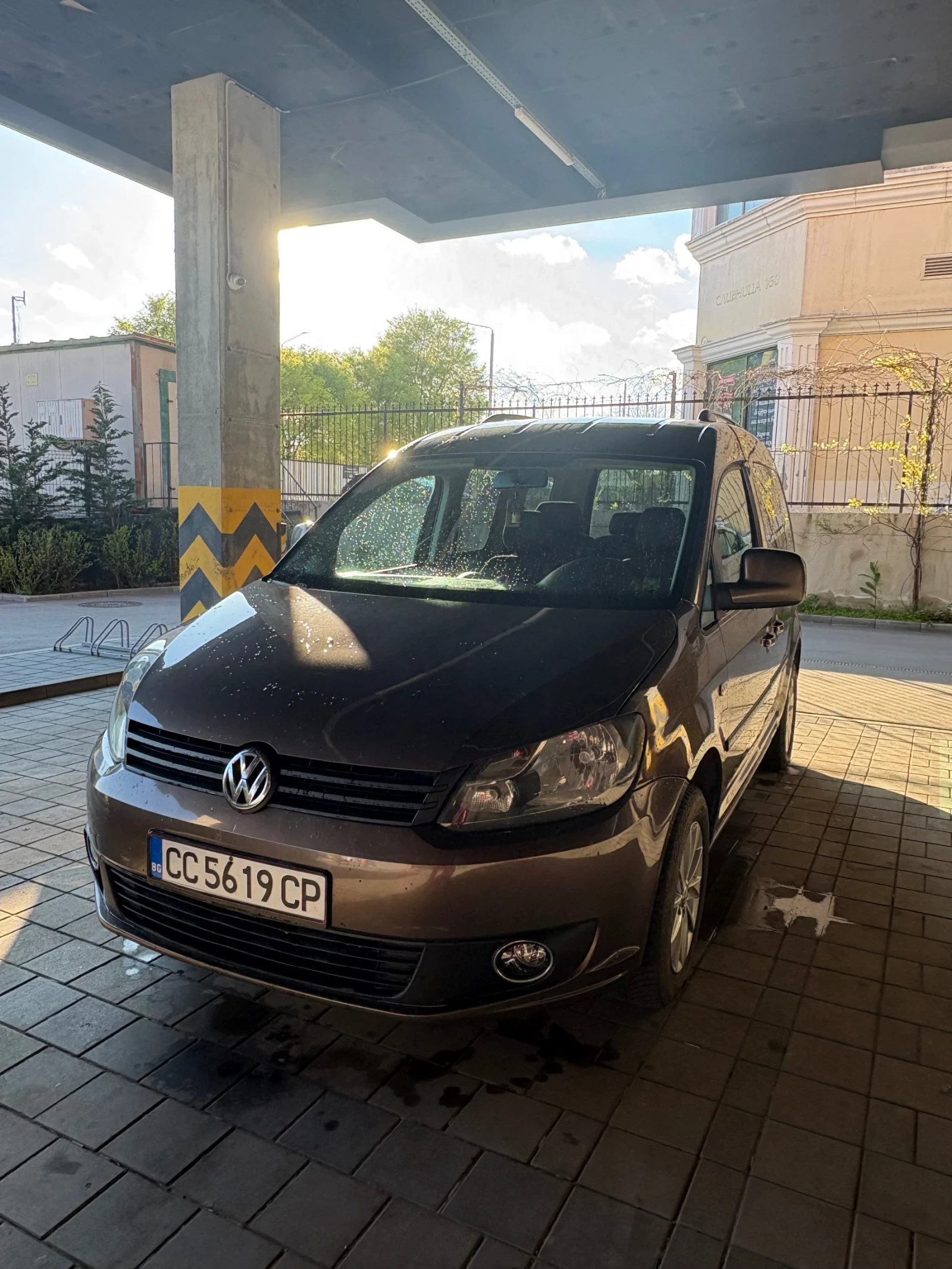 VW Caddy, снимка 3 - Автомобили и джипове - 54410333