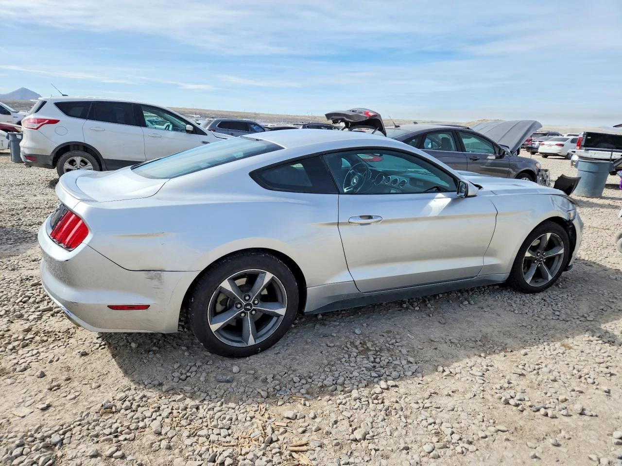 Ford Mustang 3.7L Fastback V6, снимка 3 - Автомобили и джипове - 54483585