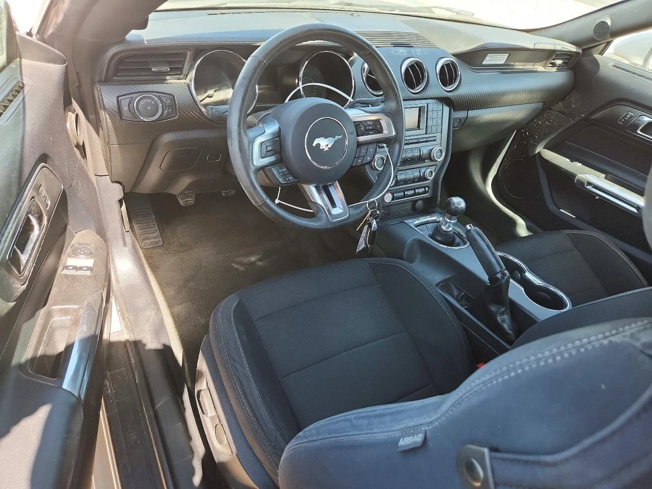 Ford Mustang 3.7L Fastback V6, снимка 8 - Автомобили и джипове - 54483585