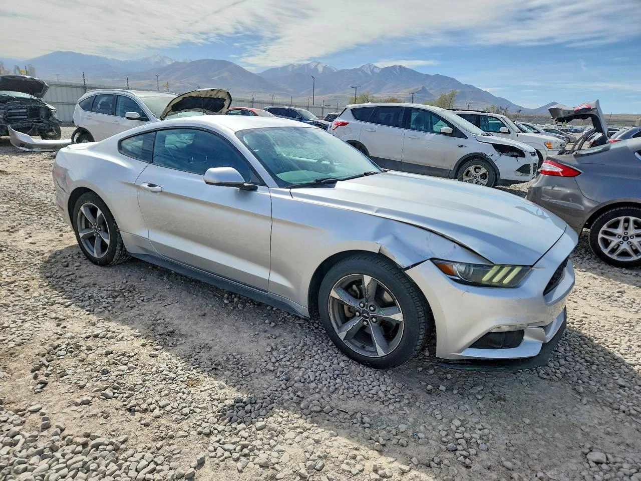 Ford Mustang 3.7L Fastback V6, снимка 4 - Автомобили и джипове - 54483585