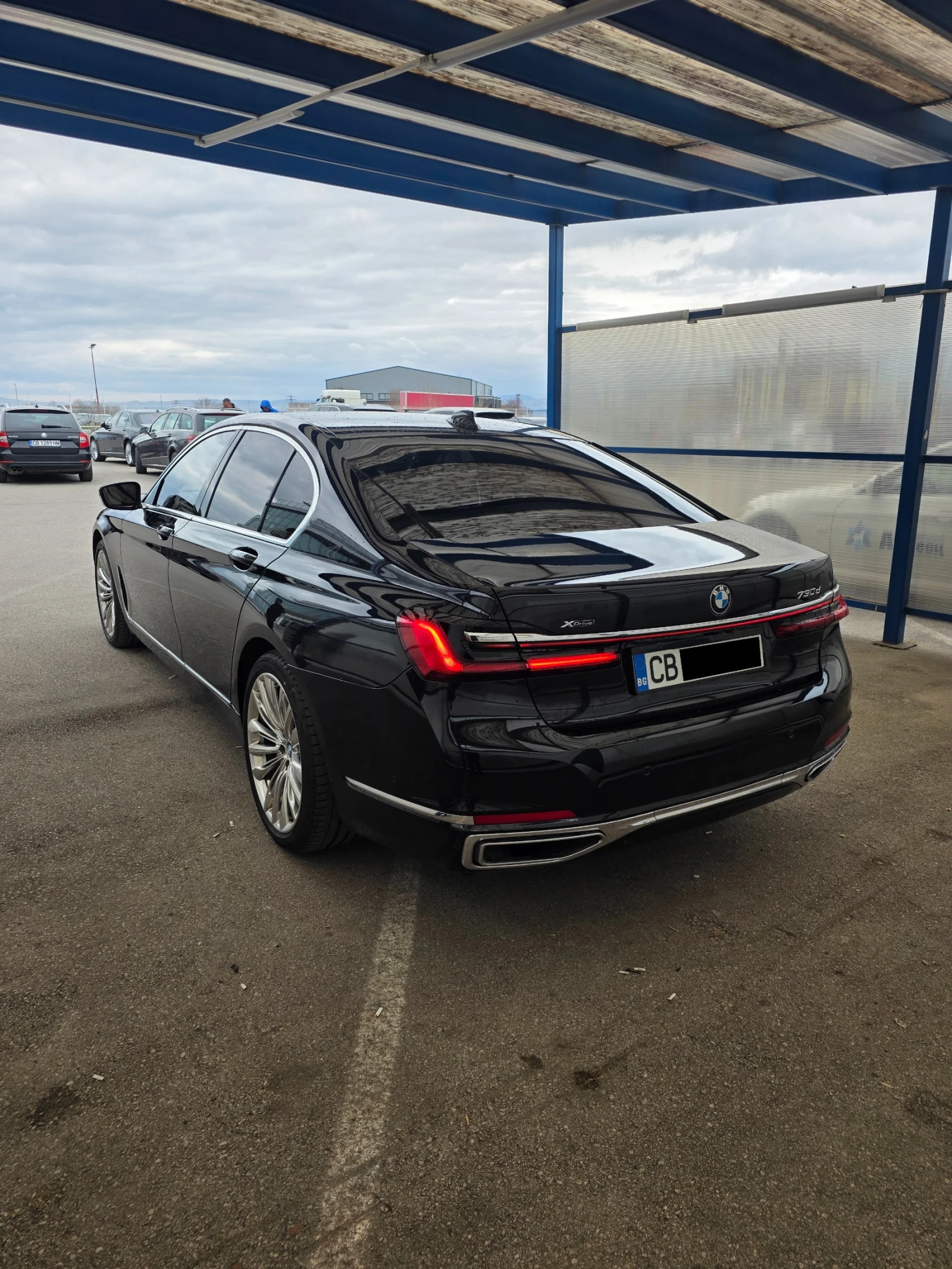 BMW 730 X-drive в Гаранция, снимка 6 - Автомобили и джипове - 54522674