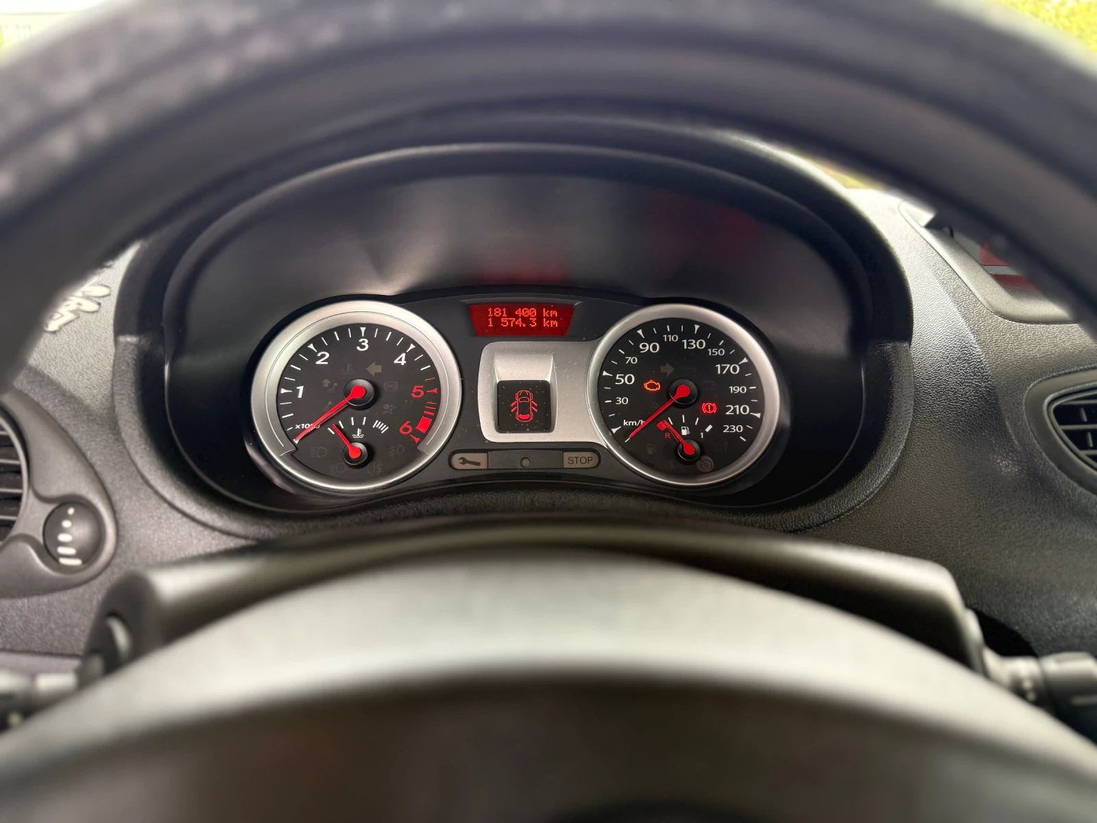 Renault Clio, снимка 4 - Автомобили и джипове - 54579834