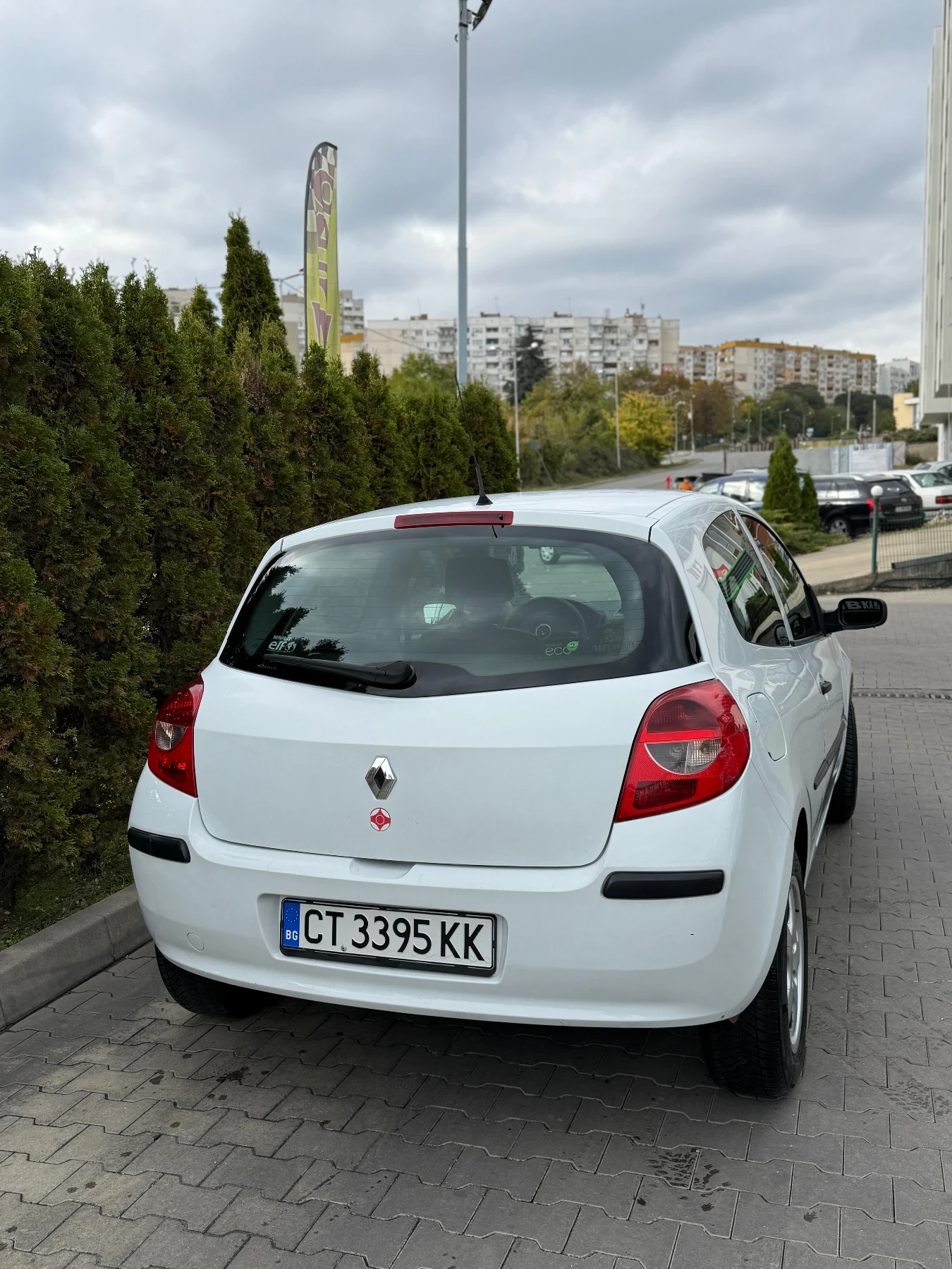 Renault Clio, снимка 2 - Автомобили и джипове - 54579834