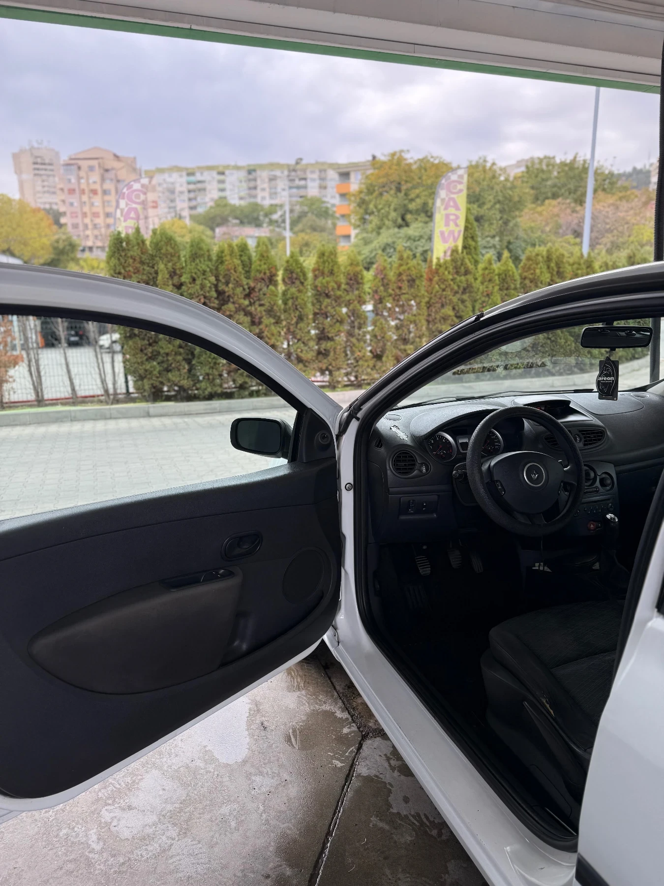Renault Clio, снимка 7 - Автомобили и джипове - 54579834