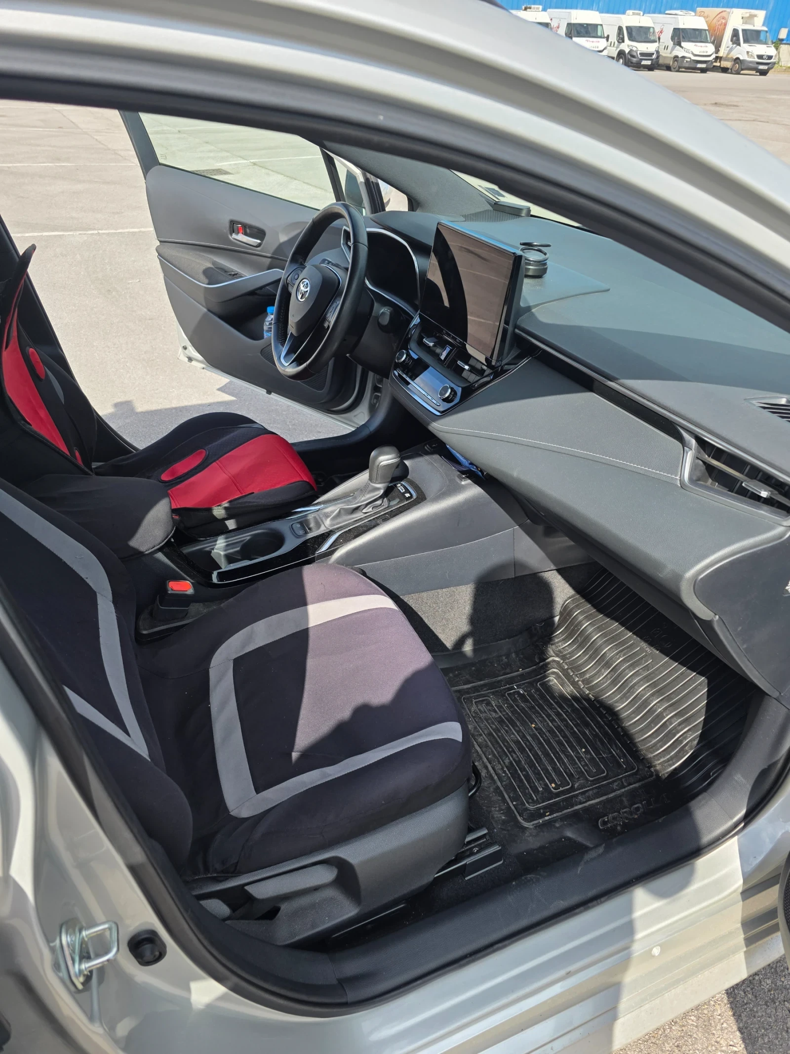 Toyota Corolla Туринг спорт/комби/, снимка 8 - Автомобили и джипове - 54939887