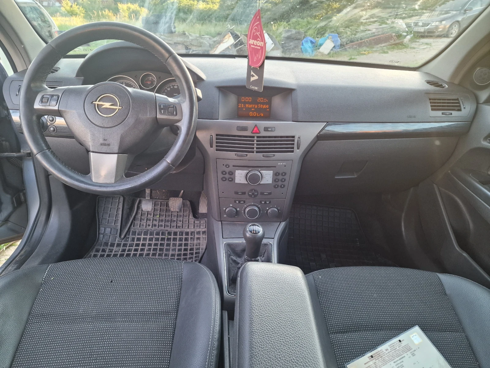 Opel Astra, снимка 2 - Автомобили и джипове - 54999579