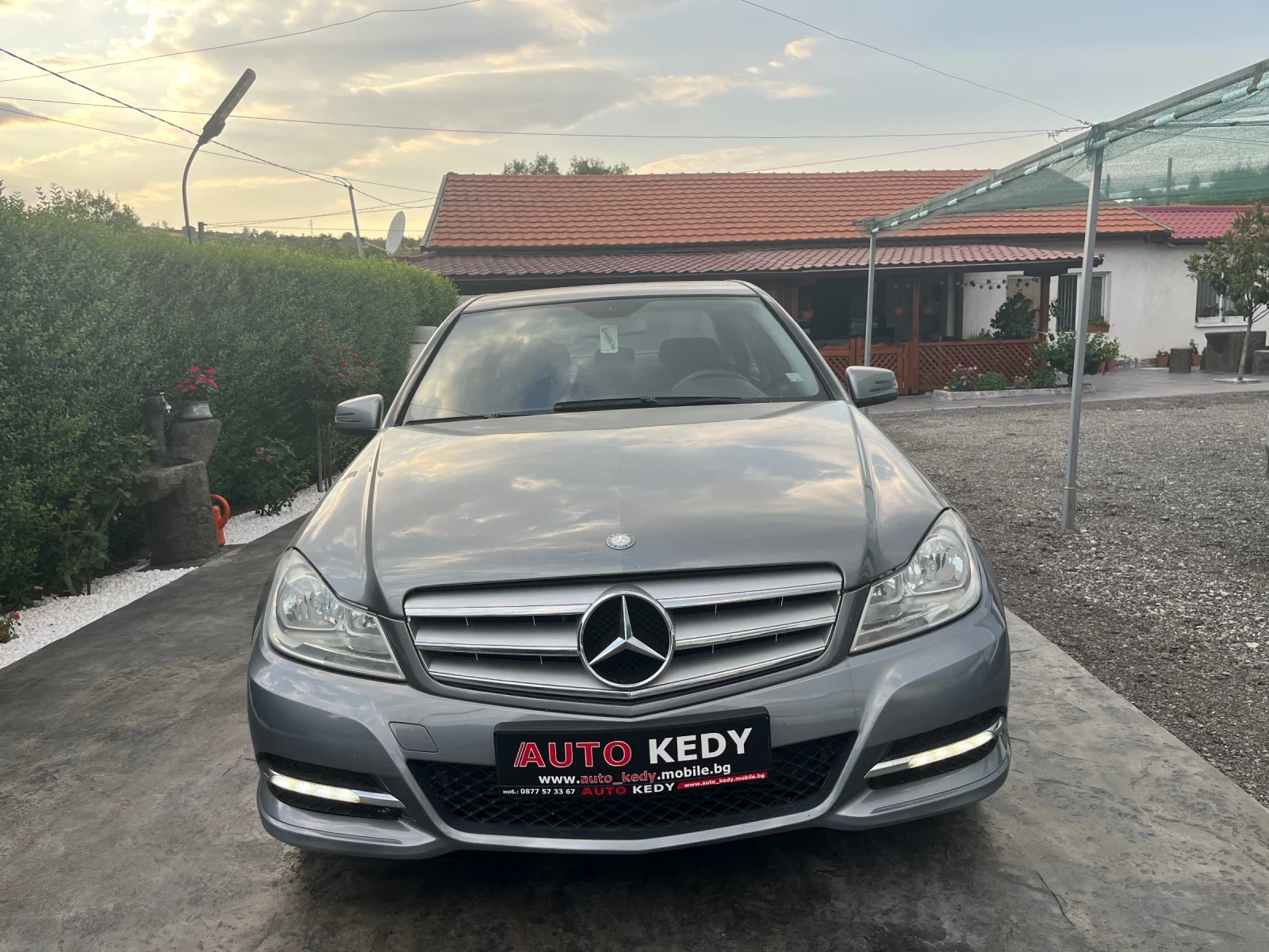 Mercedes-Benz C 220 CDI Avantgarde , снимка 2 - Автомобили и джипове - 55589676