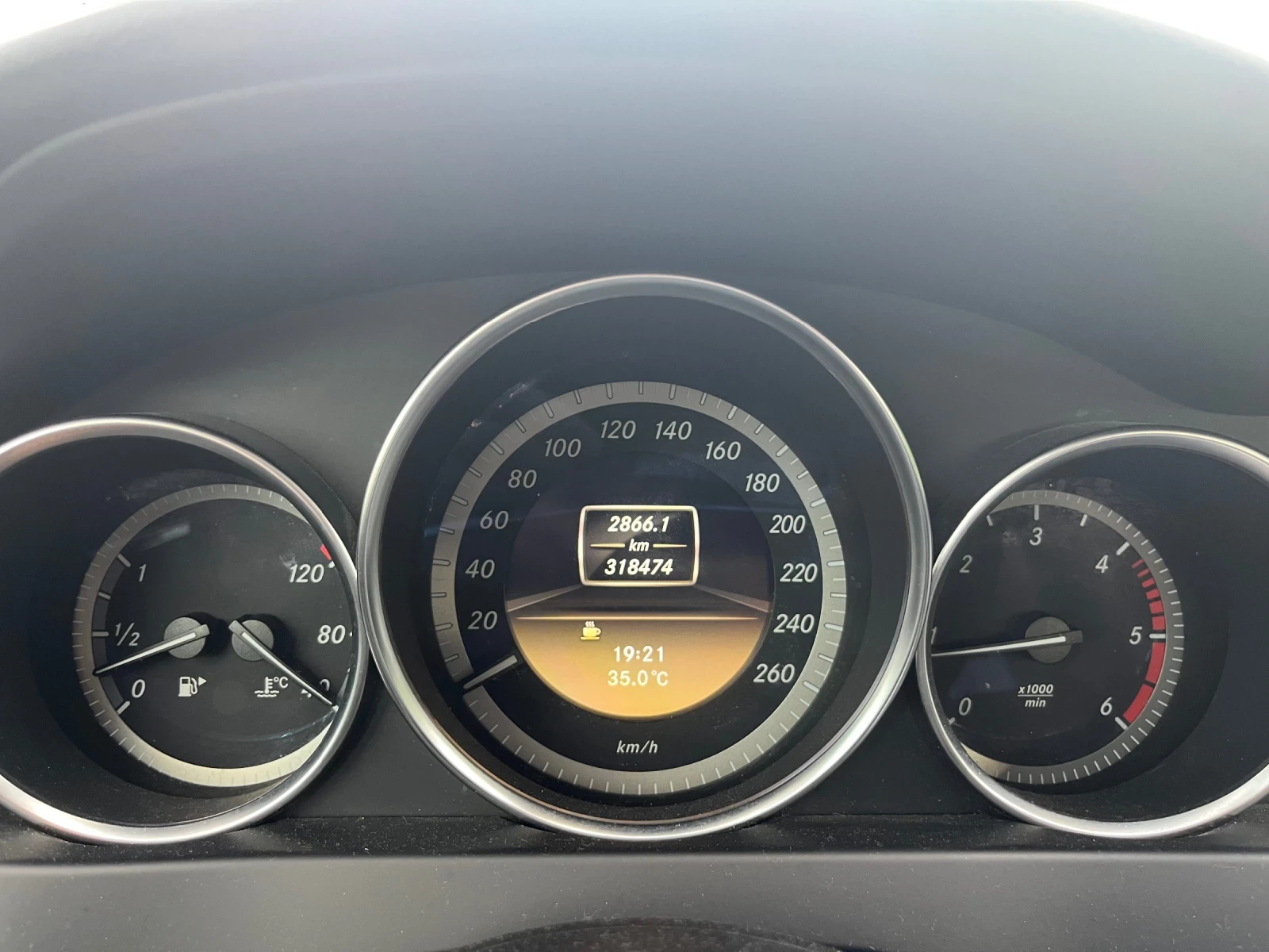Mercedes-Benz C 220 CDI Avantgarde , снимка 9 - Автомобили и джипове - 55589676