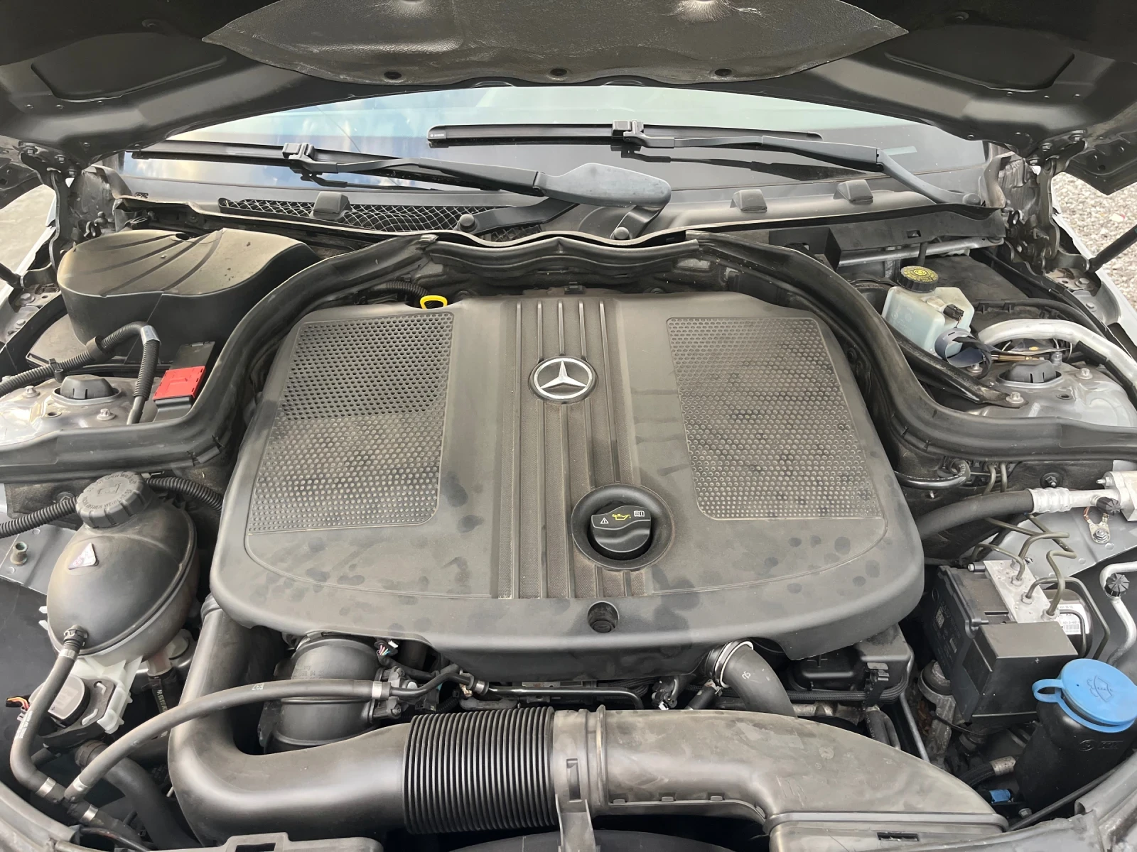 Mercedes-Benz C 220 CDI Avantgarde , снимка 17 - Автомобили и джипове - 55589676