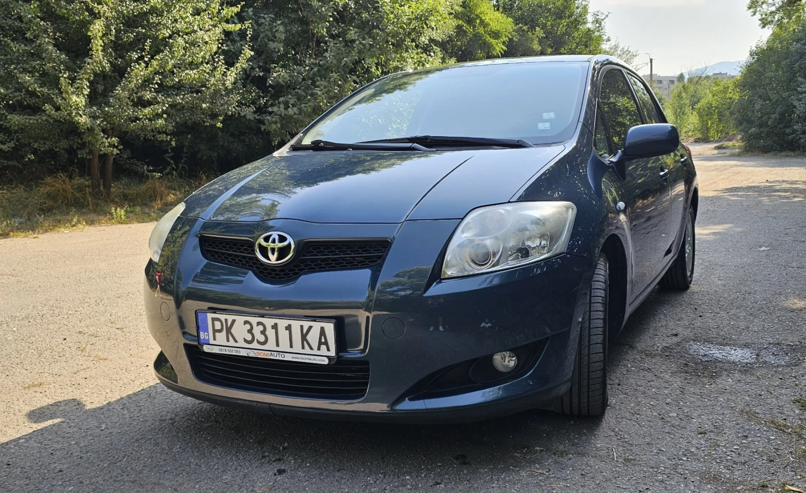 Toyota Auris, снимка 11 - Автомобили и джипове - 55655352
