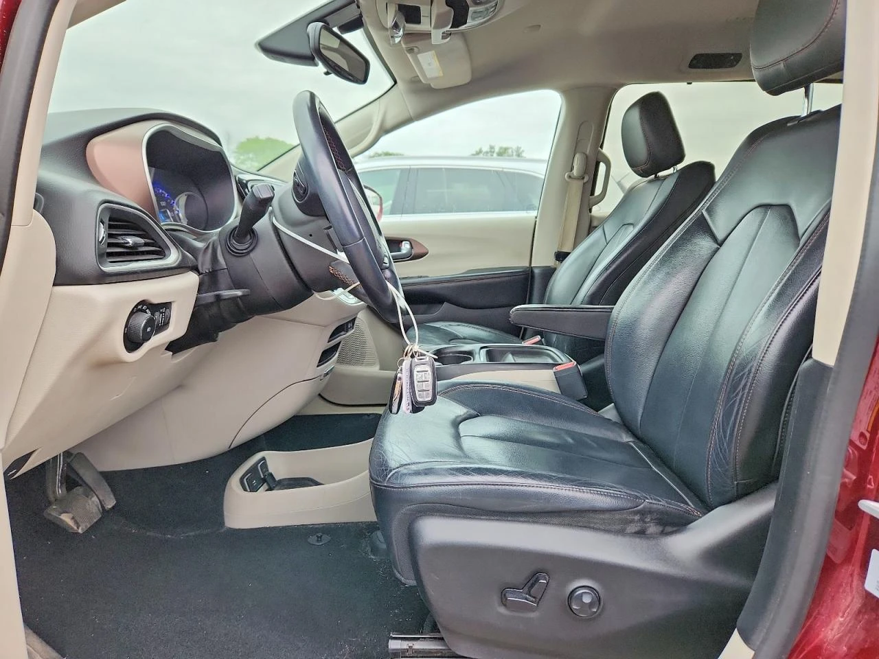 Chrysler Pacifica 3.6l Touring L, снимка 7 - Автомобили и джипове - 55728811