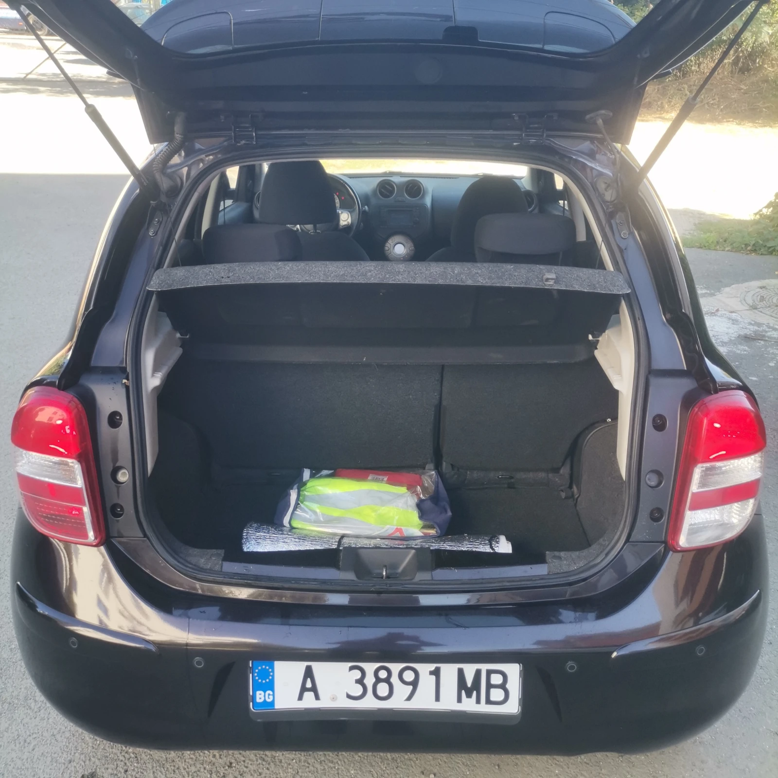Nissan Micra K 13 - Tekna, снимка 9 - Автомобили и джипове - 56351365