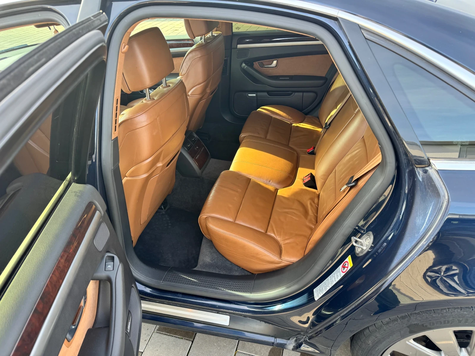Audi A8 4.2 LPG, снимка 8 - Автомобили и джипове - 56636651