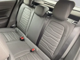 Jeep Avenger UPLAND 1.2 e-Hybrid 48V Petrol 145 hp 6-DCT 4xe, снимка 11