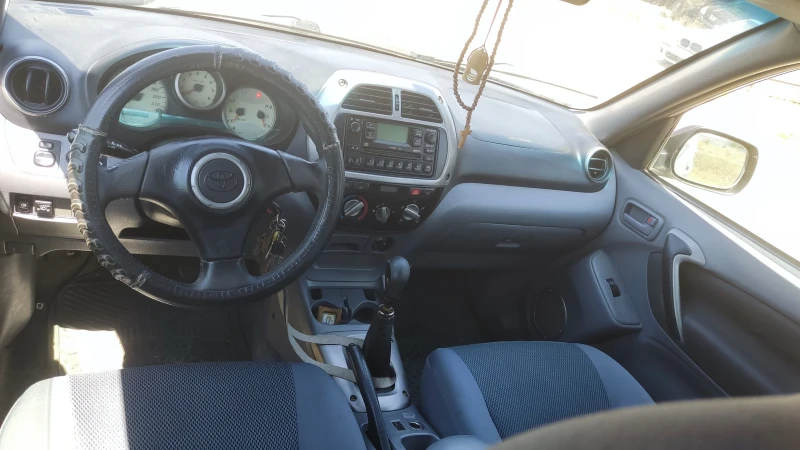 Toyota Rav4 2.0 VVTI 4x4, снимка 5 - Автомобили и джипове - 52339086