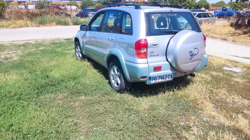 Toyota Rav4 2.0 VVTI 4x4, снимка 3 - Автомобили и джипове - 52339086