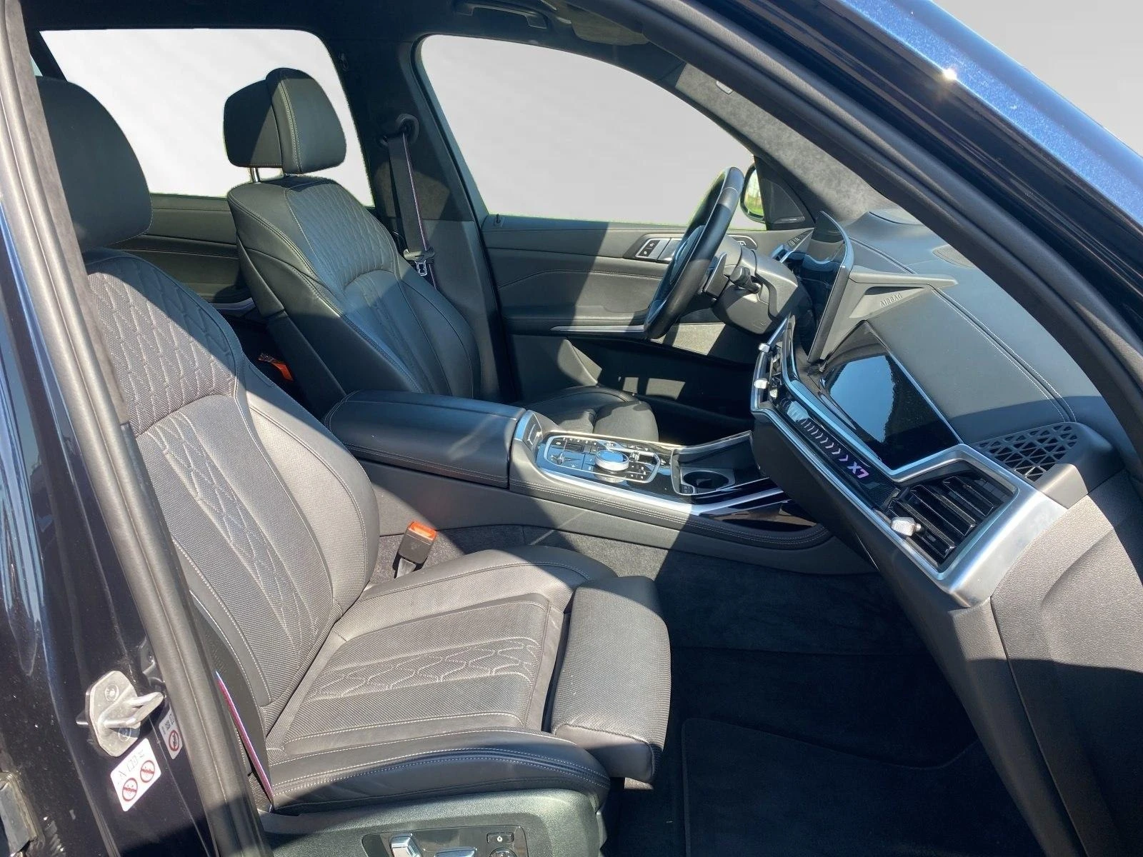 BMW X7 40d* M SPORT* SKY LOUNGE* HUD* DISTR* 360 CAM*  | Mobile.bg   13