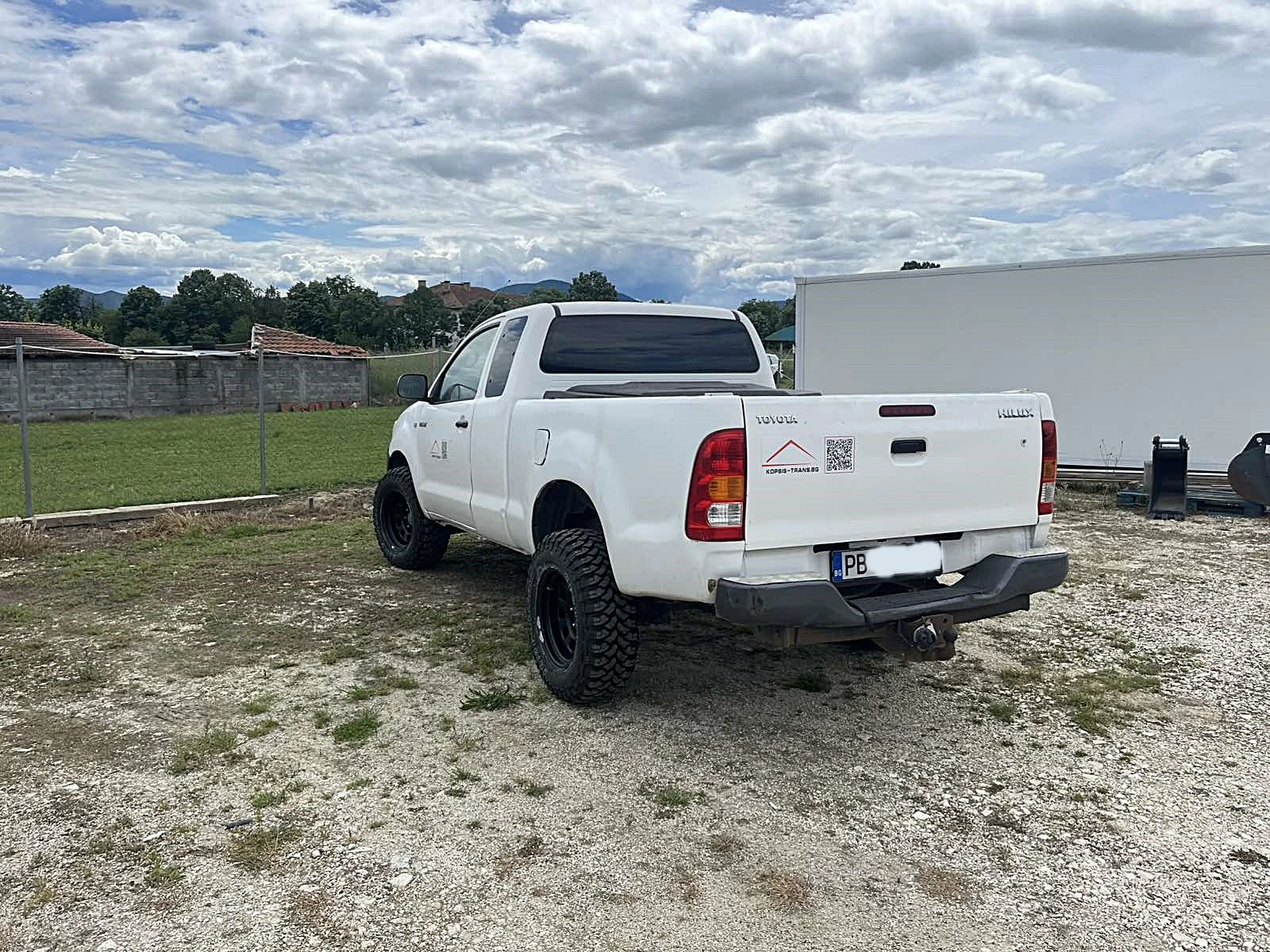 Toyota Hilux 2.5d4d 4x4 144кс - изображение 7