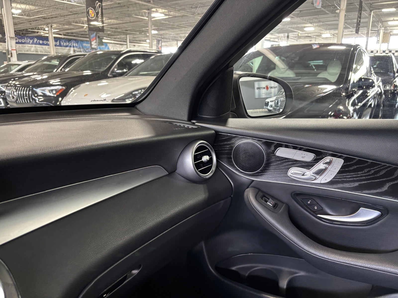 Mercedes-Benz GLC 300 AMG PACK* MULTIBEAM* PANO* AMBIENT* KEYLESS GO* DI | Mobile.bg   13