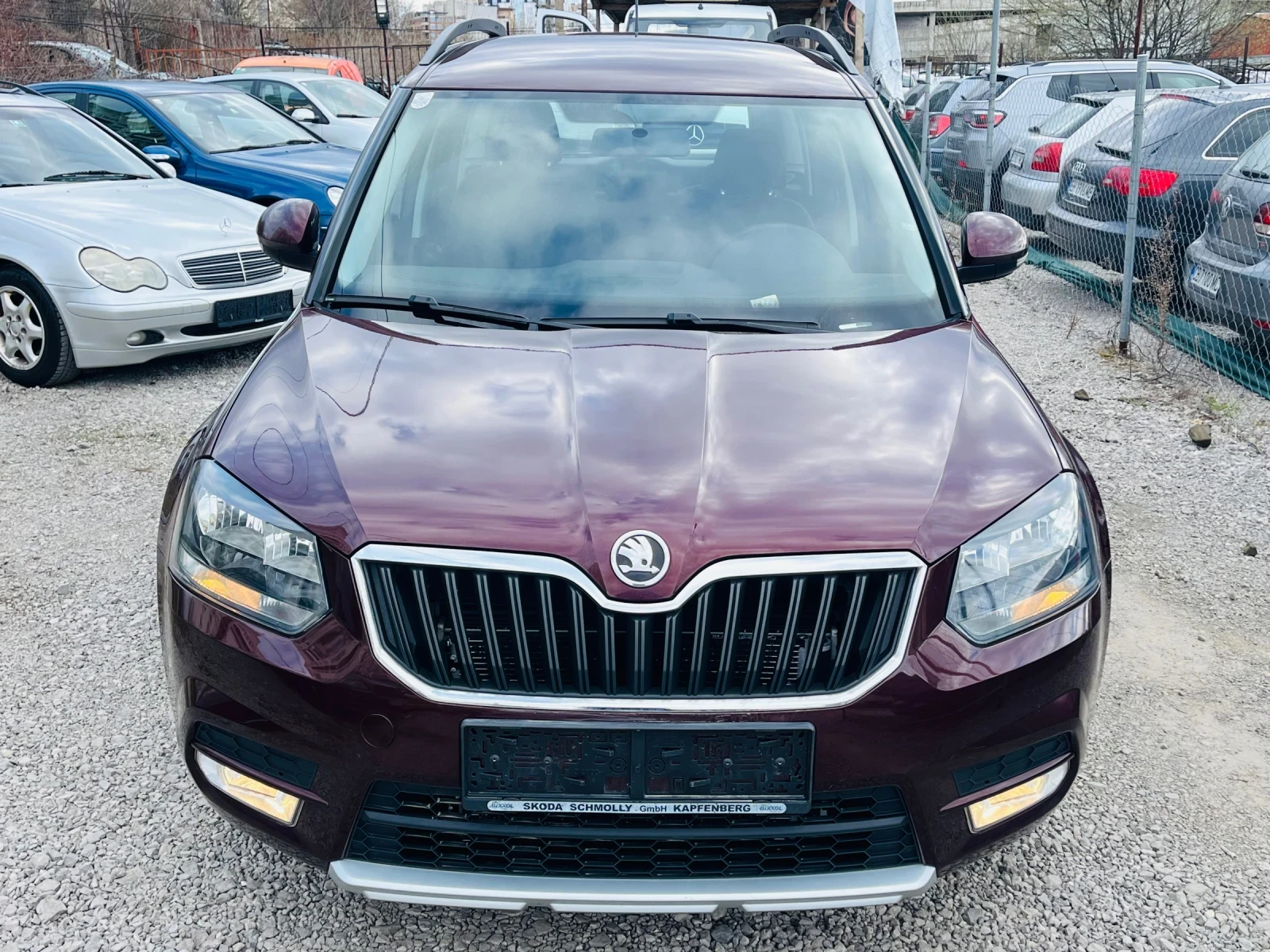 Skoda Yeti 2.0 TDI , снимка 2 - Автомобили и джипове - 53940852