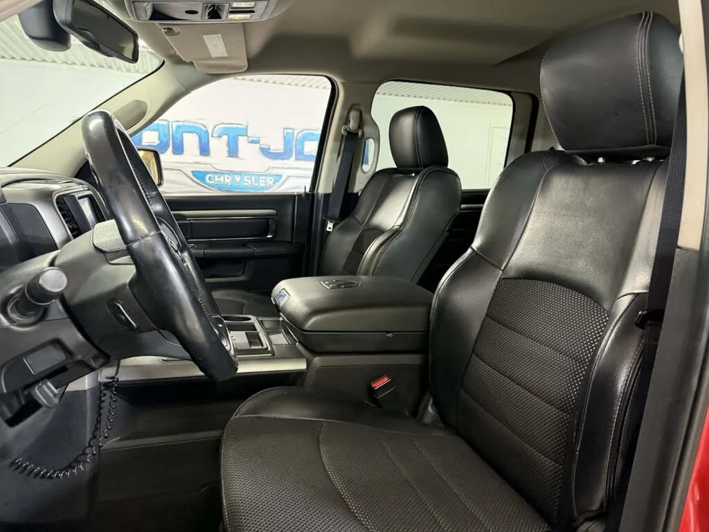 Dodge RAM 1500 5.7 HEMI 4x4, снимка 12 - Автомобили и джипове - 54029037