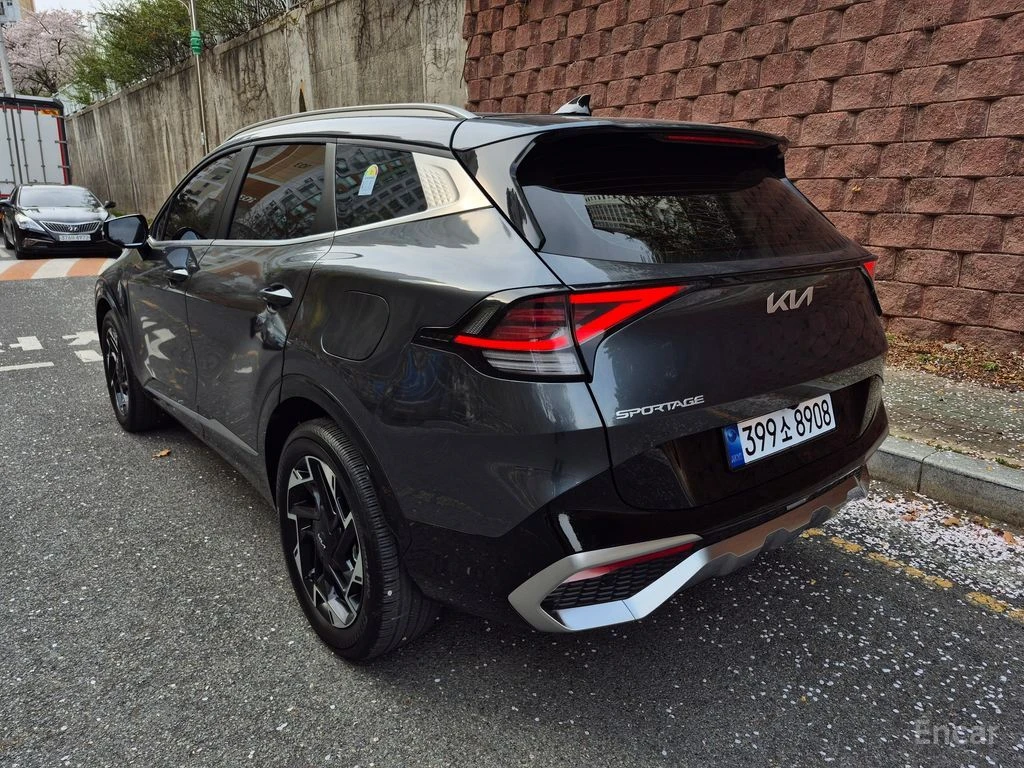 Kia Sportage 1.6 Turbo Noblesse* HARMAN KARDON* DISTRONIC*  , снимка 6 - Автомобили и джипове - 54911135