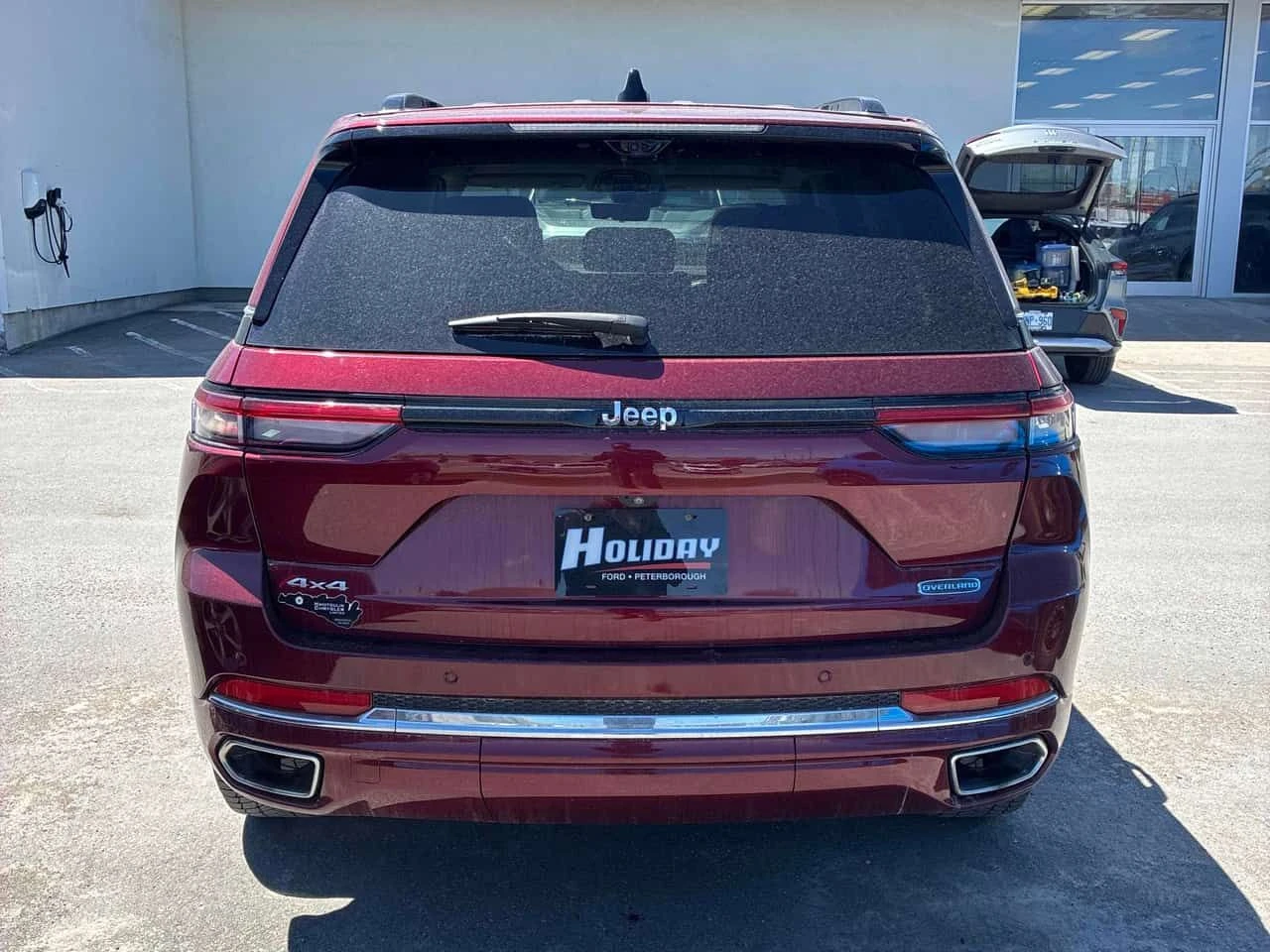 Jeep Grand cherokee * Overland * АВТОКРЕДИТ БЕЗ ПЪРВОНАЧАЛНА ВНОСКА* , снимка 4 - Автомобили и джипове - 54965899