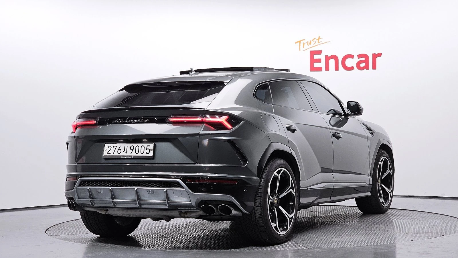 Lamborghini Urus ЛЮК* МАСАЖ* HUD* 360* KEYLESS* КРАЙНА ЦЕНА, снимка 2 - Автомобили и джипове - 55336486