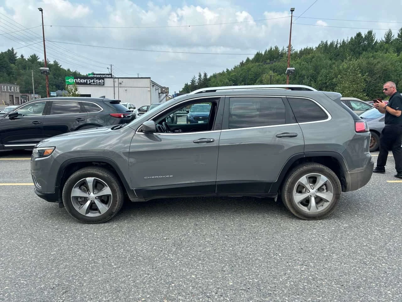 Jeep Cherokee * Limited * CARFAX * БЕЗ ПЪРВОНАЧАЛНА ВНОСКА, снимка 2 - Автомобили и джипове - 55435468