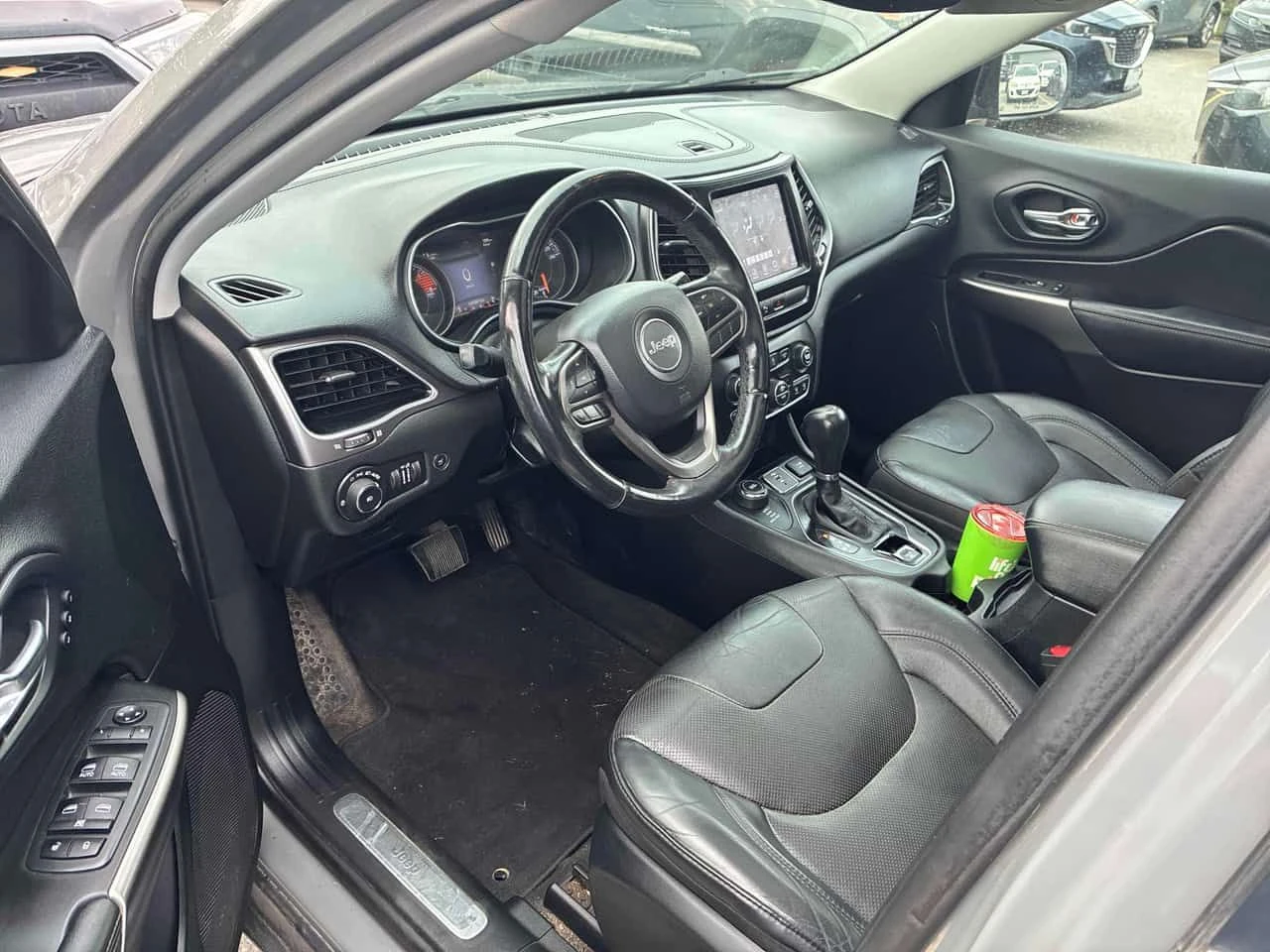 Jeep Cherokee * Limited * CARFAX * БЕЗ ПЪРВОНАЧАЛНА ВНОСКА, снимка 5 - Автомобили и джипове - 55435468