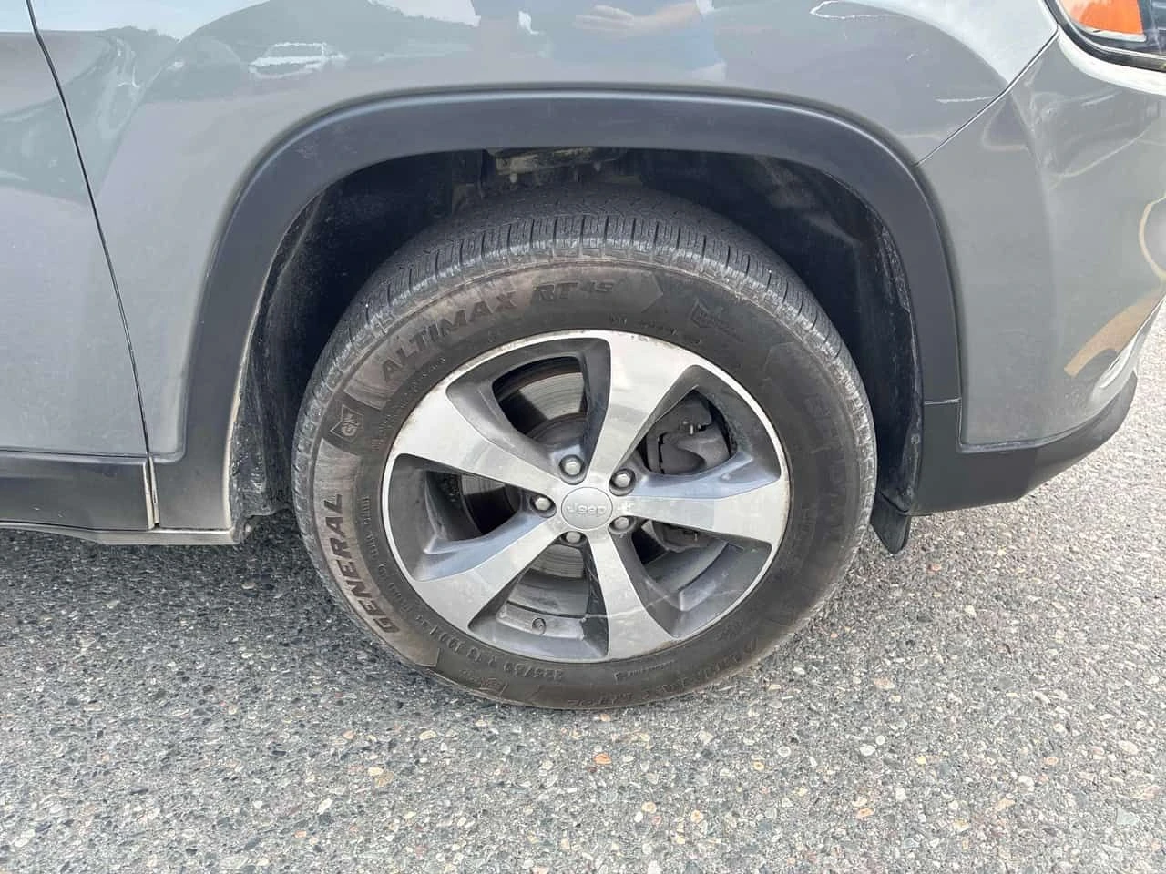 Jeep Cherokee * Limited * CARFAX * БЕЗ ПЪРВОНАЧАЛНА ВНОСКА, снимка 7 - Автомобили и джипове - 55435468