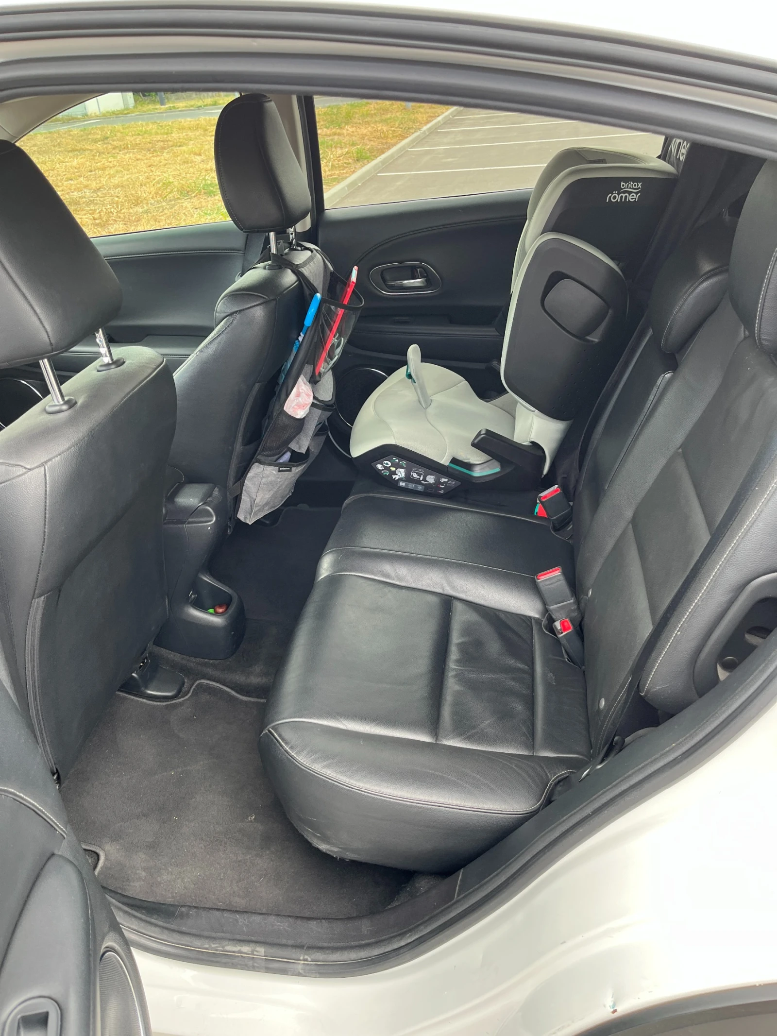 Honda Hr-v 1.8 AWD, снимка 16 - Автомобили и джипове - 56404667