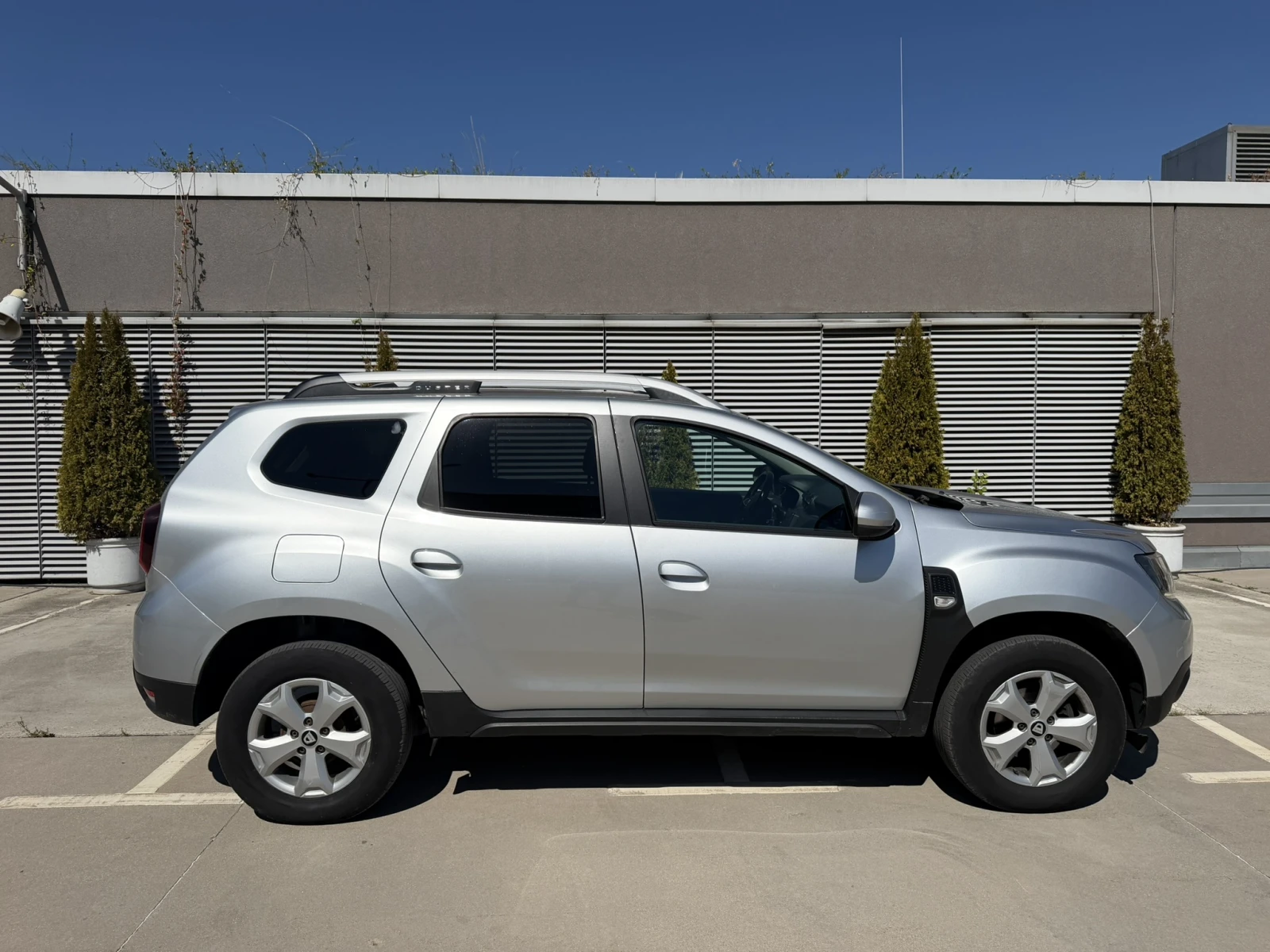 Dacia Duster 1.3 TCe , снимка 5 - Автомобили и джипове - 56219290