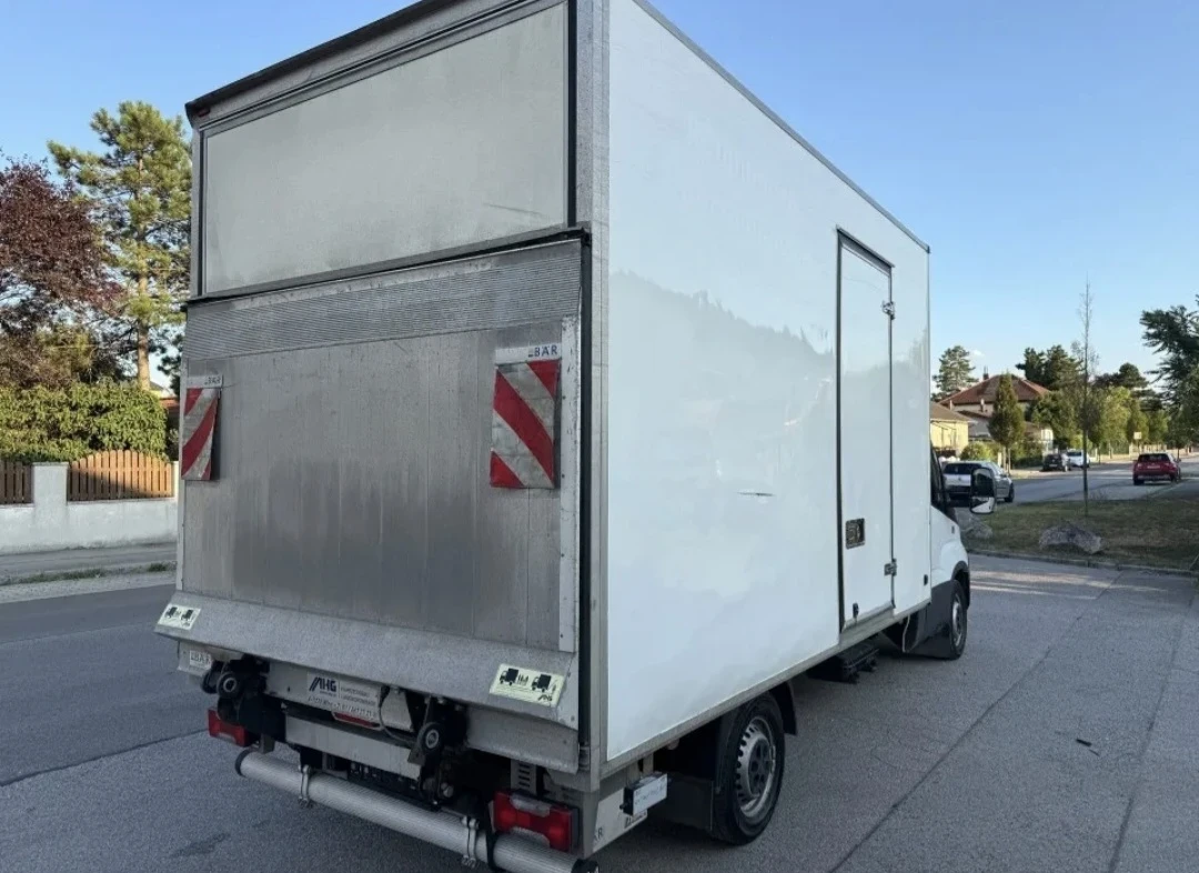 Iveco Daily 35s18* HI-MATIC* БОРД* КЛИМА* , снимка 7 - Бусове и автобуси - 55471251