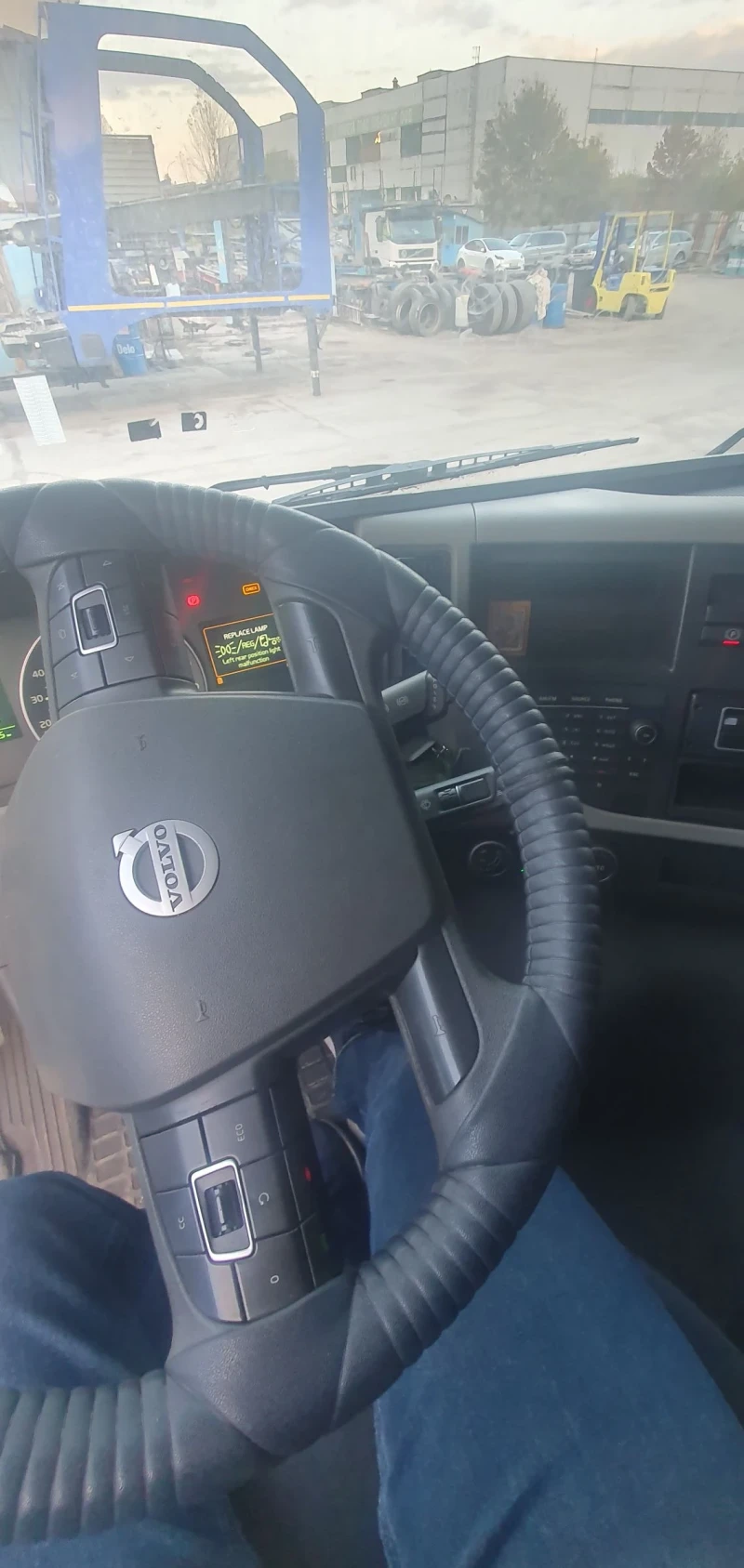 Volvo Fm, снимка 11 - Камиони - 52130475