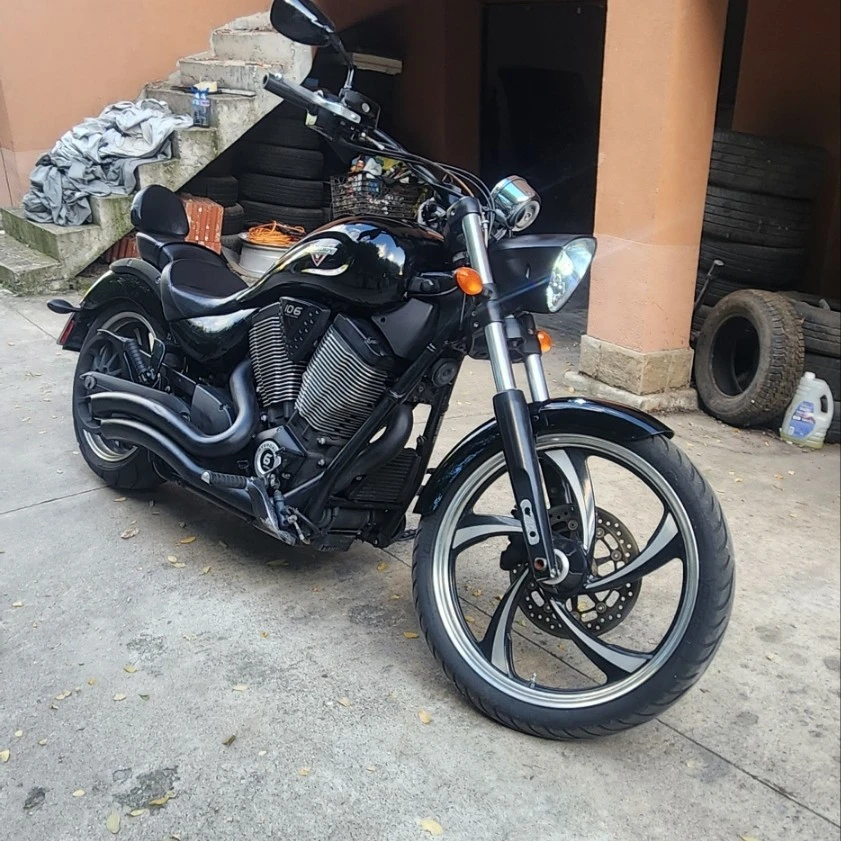 Victory Vegas 8 Ball, снимка 1