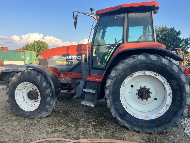 Трактор New Holland, снимка 1 - Селскостопанска техника - 49147125