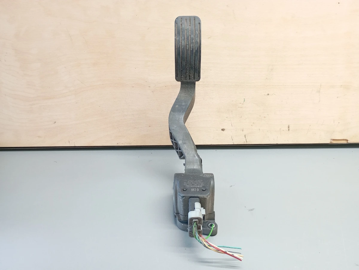 ��.����� ���,������������� ������� �4 1.6� | Mobile.bg � ����������� 1