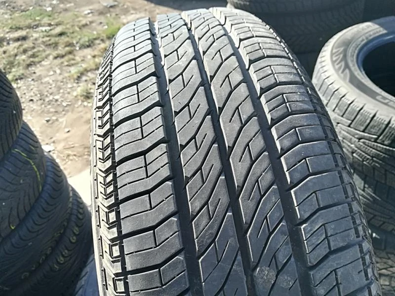 Гуми Летни 195/65R15, снимка 2 - Гуми и джанти - 23072675