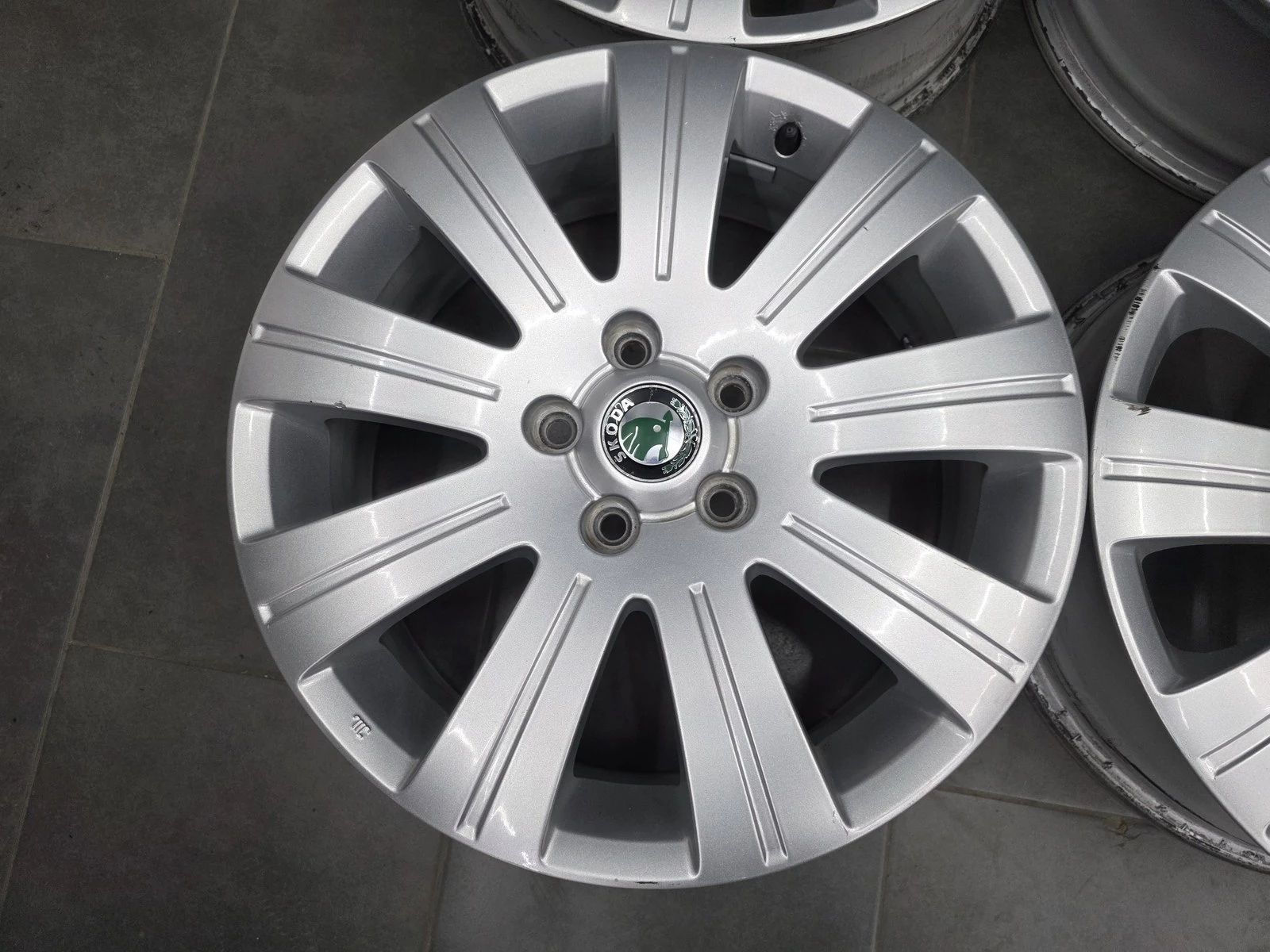 Джанти за Skoda, снимка 7 - Гуми и джанти - 56723587