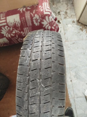        225/70R15  Mercedes-Benz Sprinter
