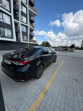 Toyota Corolla Facelift 1.8 HSD Luxury Plus, снимка 8
