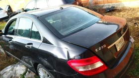 Mercedes-Benz C 300, снимка 2
