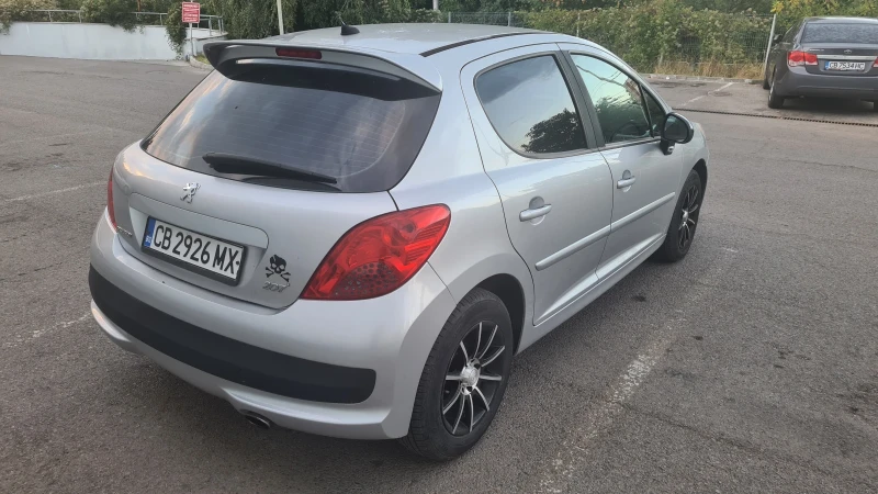 Peugeot 207 1.4 газ , снимка 5 - Автомобили и джипове - 47963290