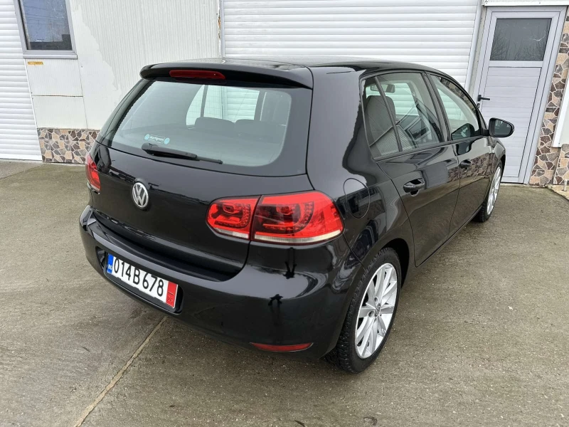 VW Golf 1.6TDI LED* * * , снимка 12 - Автомобили и джипове - 48668577