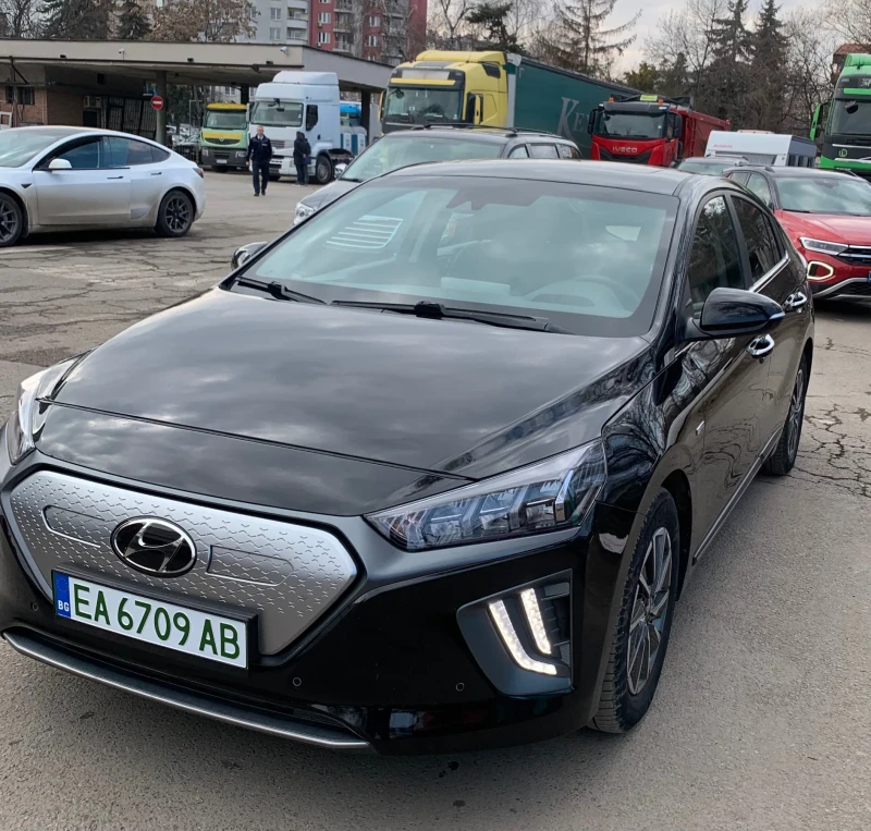 Hyundai Ioniq Хечбек, снимка 1 - Автомобили и джипове - 49321851