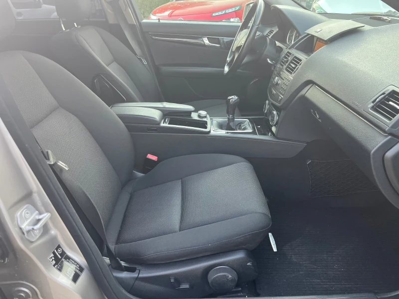 Mercedes-Benz C 220 CDI, снимка 12 - Автомобили и джипове - 51110525