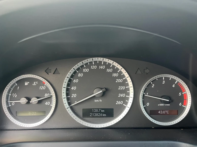 Mercedes-Benz C 220 CDI, снимка 9 - Автомобили и джипове - 51110525