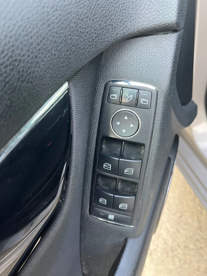Mercedes-Benz C 220 CDI, снимка 7 - Автомобили и джипове - 51110525