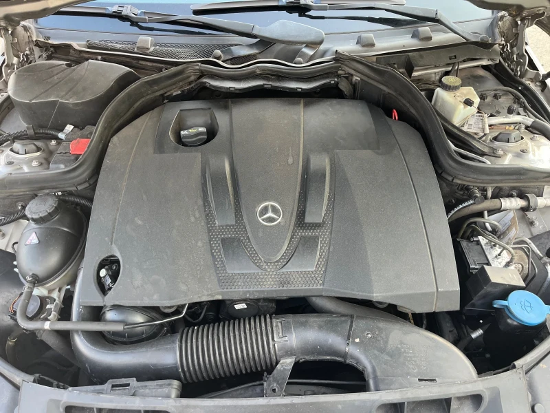 Mercedes-Benz C 220 CDI, снимка 16 - Автомобили и джипове - 51110525